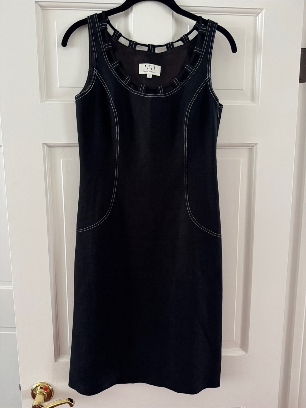 David Meister Black Sleeveless Shift Dress with Contrast Stitching